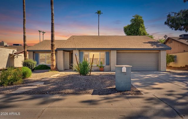 1316 E WOODMAN Drive, Tempe, AZ 85283