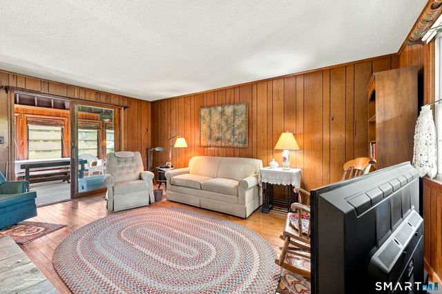 586 Laning Street, Southington, CT 06489