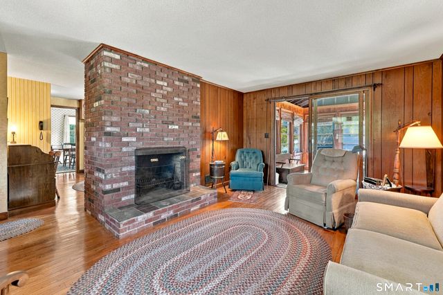 586 Laning Street, Southington, CT 06489