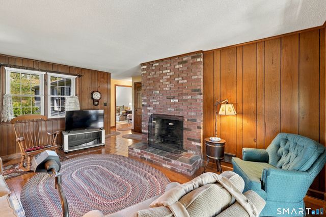 586 Laning Street, Southington, CT 06489