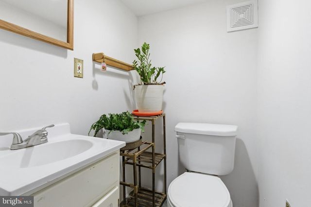 212 UPLAND RD, Merion Station, PA 19066