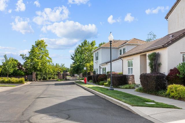 6107 Rolkingham Ln, Orangevale, CA 95662