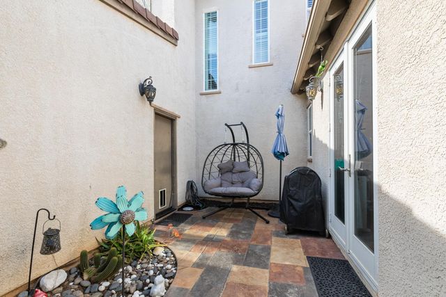 6107 Rolkingham Ln, Orangevale, CA 95662