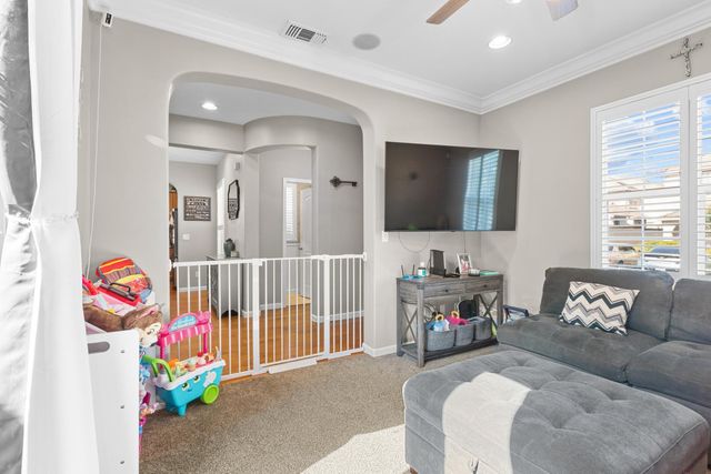 6107 Rolkingham Ln, Orangevale, CA 95662
