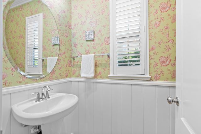 6107 Rolkingham Ln, Orangevale, CA 95662