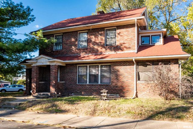 1213 W ARMSTRONG Avenue, Peoria, IL 61606