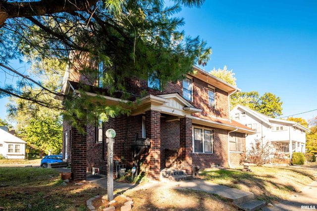 1213 W ARMSTRONG Avenue, Peoria, IL 61606