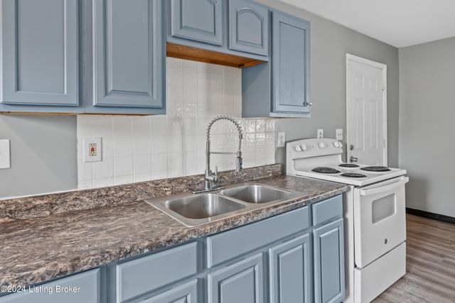 2200 Saint Louis Ave, Louisville, KY 40210