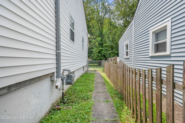 2200 Saint Louis Ave, Louisville, KY 40210