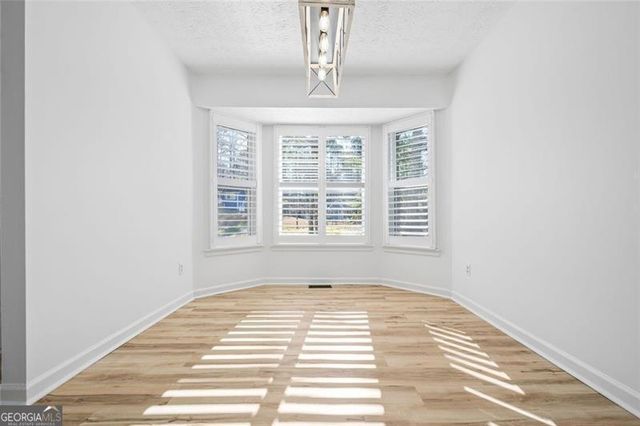 880 White Stag Lane, Canton, GA 30115