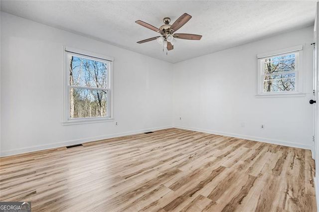 880 White Stag Lane, Canton, GA 30115