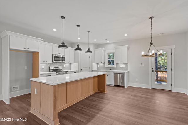 101 Douglas Drive, West End, NC 27376