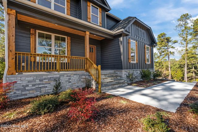 101 Douglas Drive, West End, NC 27376