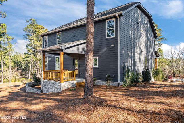 101 Douglas Drive, West End, NC 27376