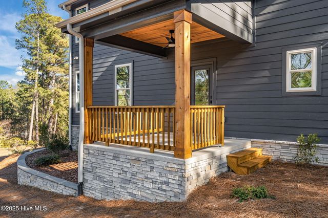 101 Douglas Drive, West End, NC 27376