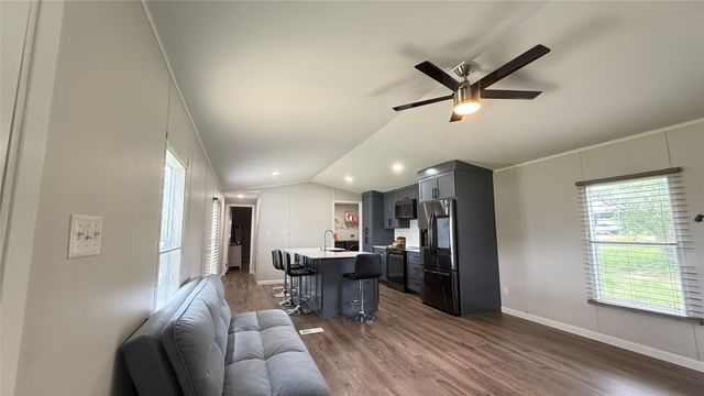 5904 Falcon Court N, Joshua, TX 76058