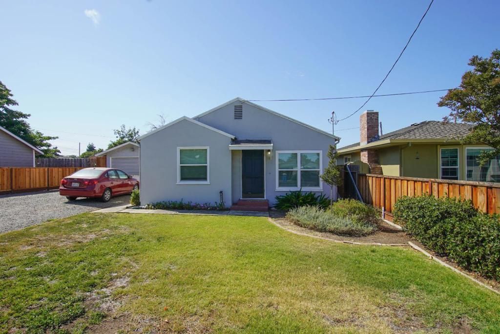931 Hillcrest Road, Hollister, CA 95023