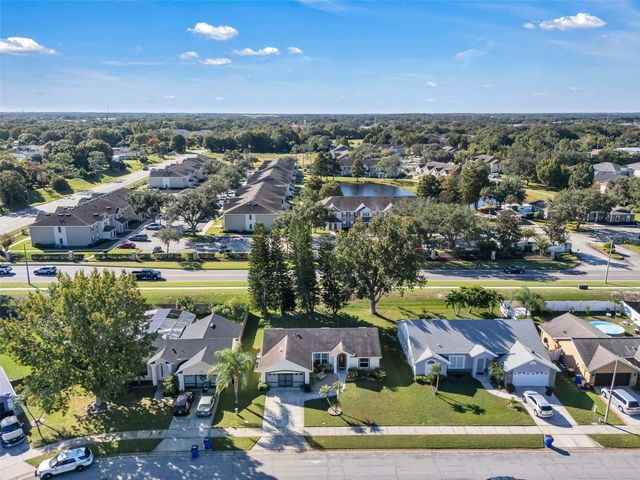 3875 CREEK BED CIRCLE, St Cloud, FL 34769