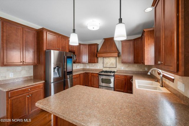 6351 Glen Stream, Waterville, OH 43566