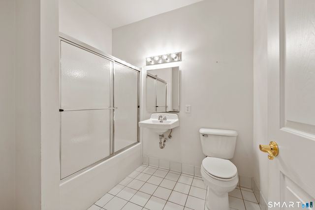 124 Southwick Court 124, Cheshire, CT 06410