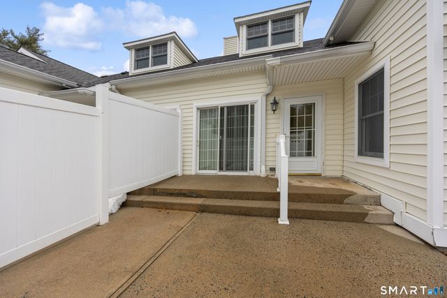 124 Southwick Court 124, Cheshire, CT 06410