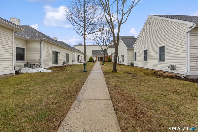 124 Southwick Court 124, Cheshire, CT 06410