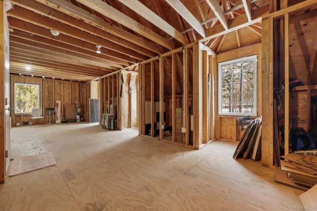 1320 N Albany Post Road, Croton-on-hudson, NY 10520