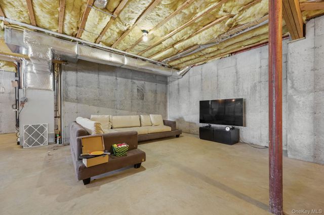 1320 N Albany Post Road, Croton-on-hudson, NY 10520