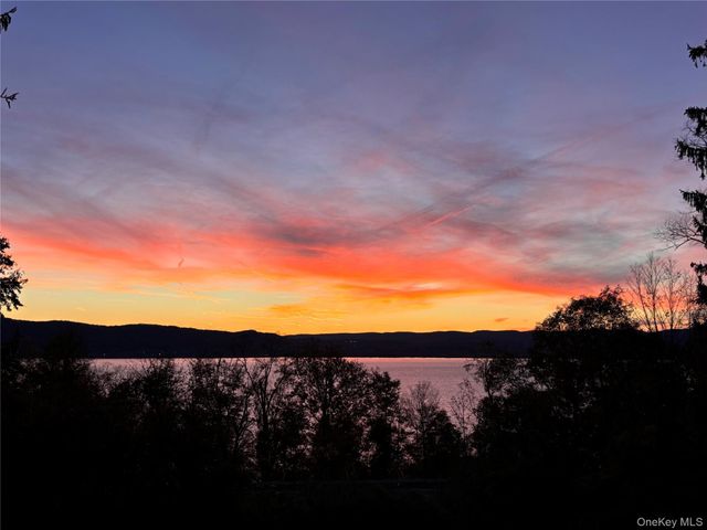 1320 N Albany Post Road, Croton-on-hudson, NY 10520