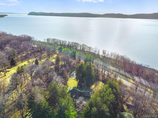 1320 N Albany Post Road, Croton-on-hudson, NY 10520