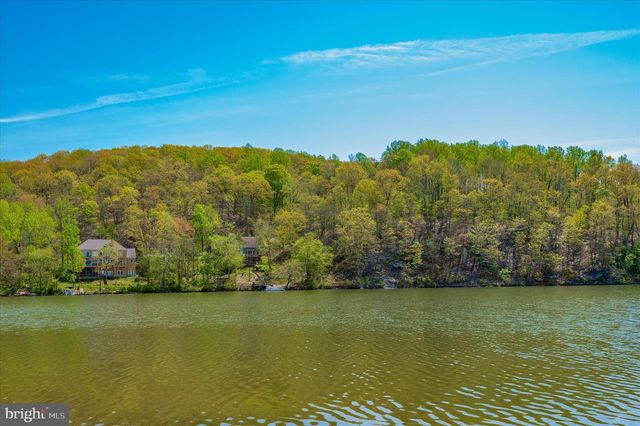 6866 WHISTLING SWAN WAY, New Market, MD 21774