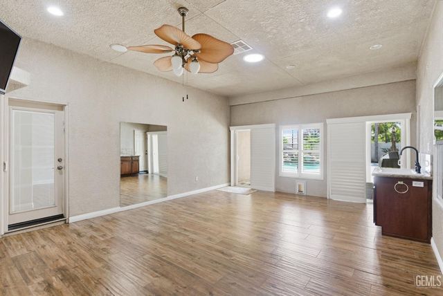 11721 New Hampshire Avenue, Bakersfield, CA 93312