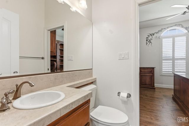 11721 New Hampshire Avenue, Bakersfield, CA 93312