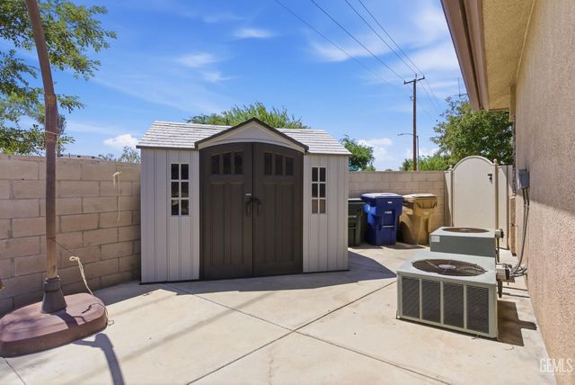 11721 New Hampshire Avenue, Bakersfield, CA 93312