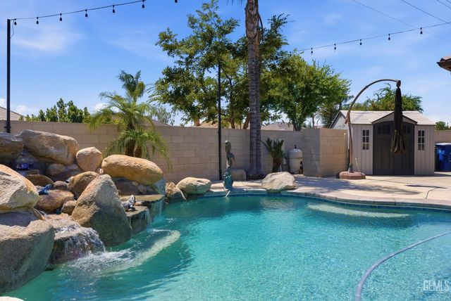 11721 New Hampshire Avenue, Bakersfield, CA 93312