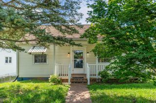 2414 CHESAPEAKE ST, Staunton, VA 24401
