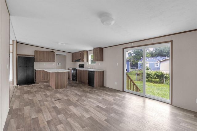 5313 2nd St, Crosby, TX 77532