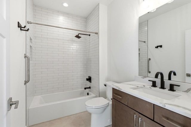 16 Prince Way, Fitchburg, WI 53711