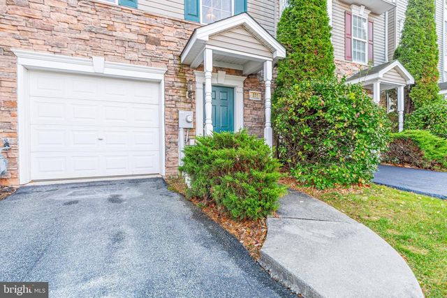 374 BRUAW DR, York, PA 17406