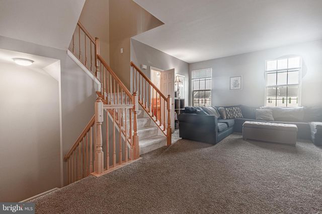 374 BRUAW DR, York, PA 17406