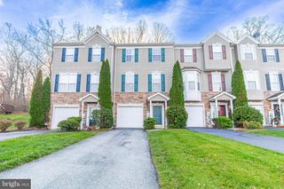 374 BRUAW DR, York, PA 17406