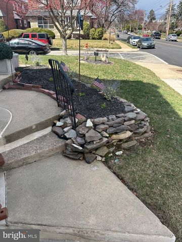 1254 E SYDNEY ST, Philadelphia, PA 19150