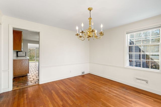 68 Westgate Road 0, Wellesley, MA 02481