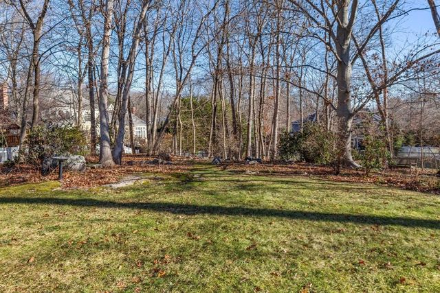 68 Westgate Road 0, Wellesley, MA 02481