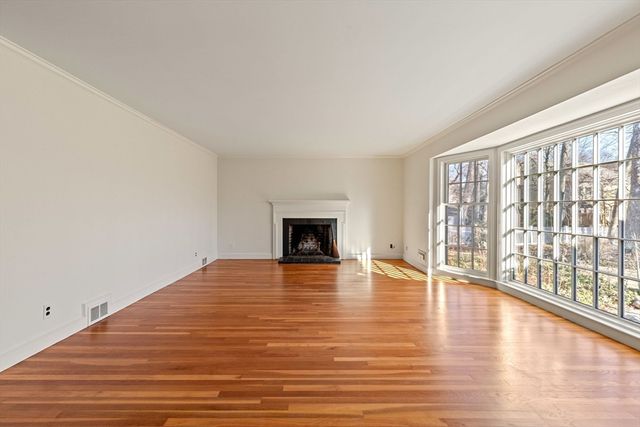 68 Westgate Road 0, Wellesley, MA 02481