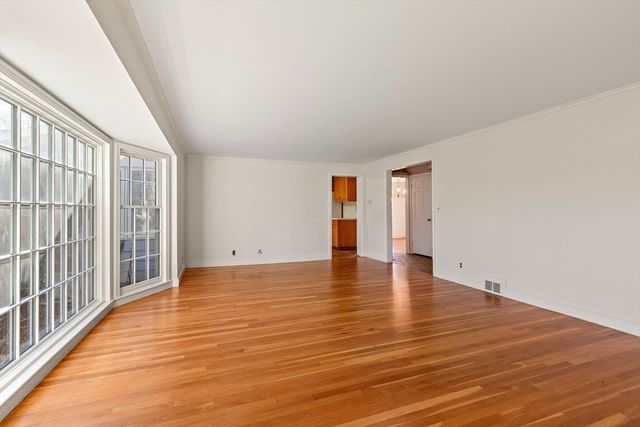 68 Westgate Road 0, Wellesley, MA 02481