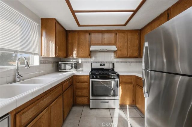 527 S Walnut 3, La Habra, CA 90631