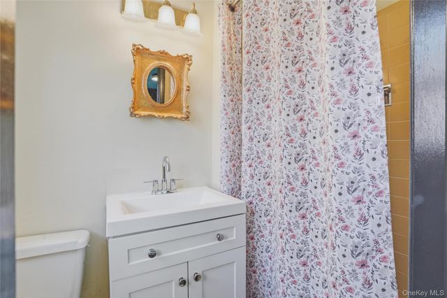 198 Doxbury Lane, Suffern, NY 10901