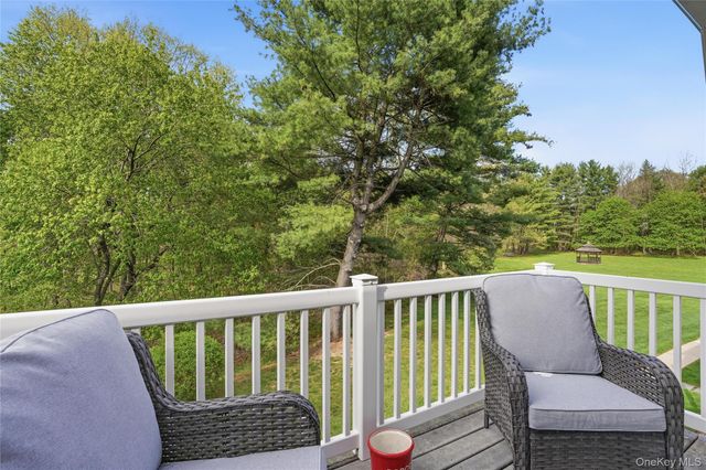 198 Doxbury Lane, Suffern, NY 10901