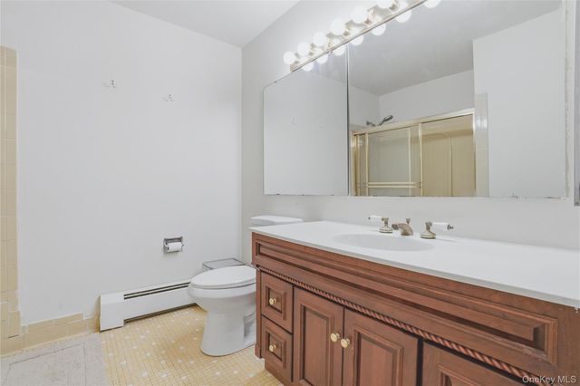 198 Doxbury Lane, Suffern, NY 10901